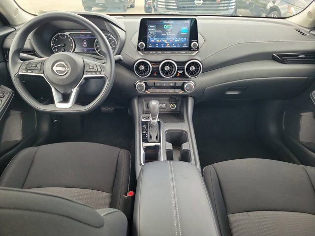 Used 2025 Nissan Sentra SV image 17
