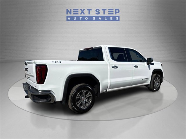 Used 2025 GMC Sierra 1500 SLT image 8
