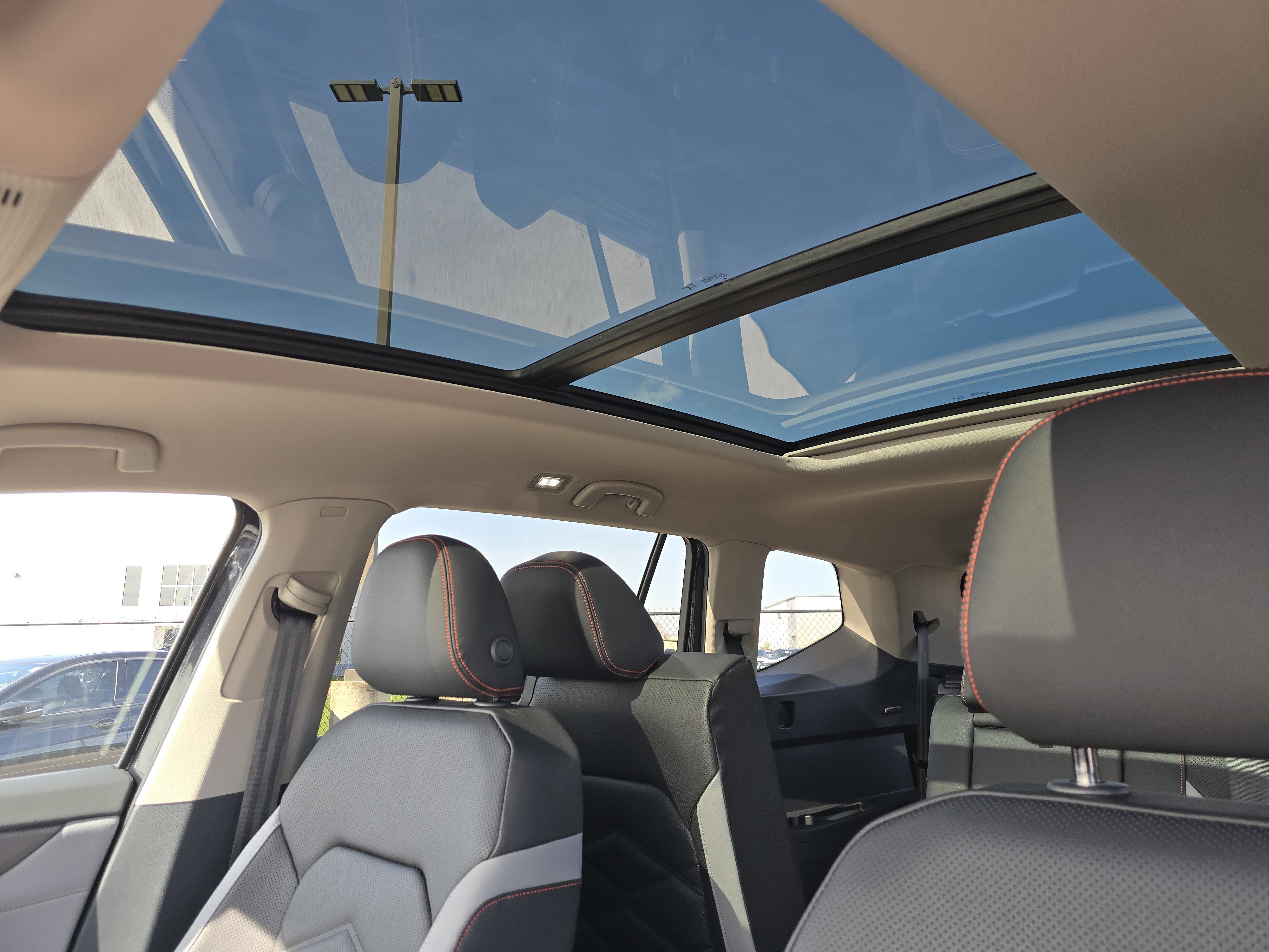 New 2026 Volkswagen Atlas Peak Edition image 9