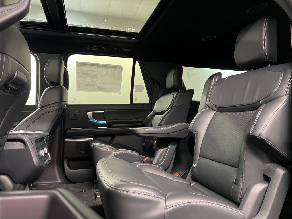 New 2025 Ford Expedition Max Platinum w/ Stealth Performance Package image 38