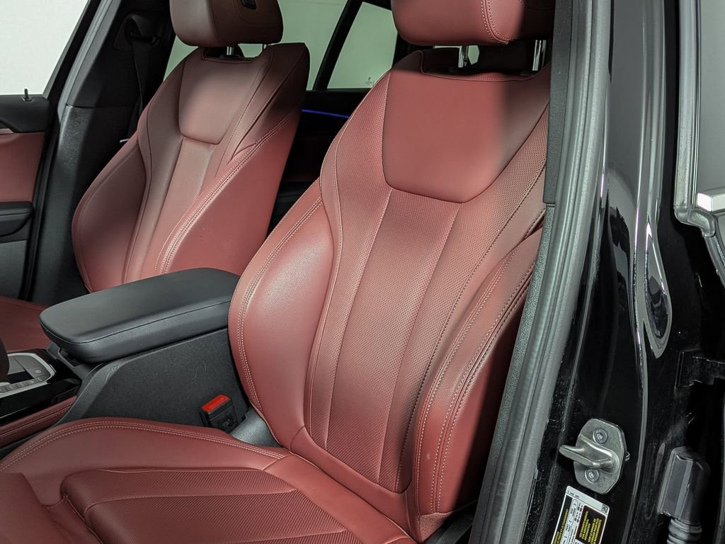 Certified 2023 BMW X4 xDrive30i w/ Convenience Package image 18