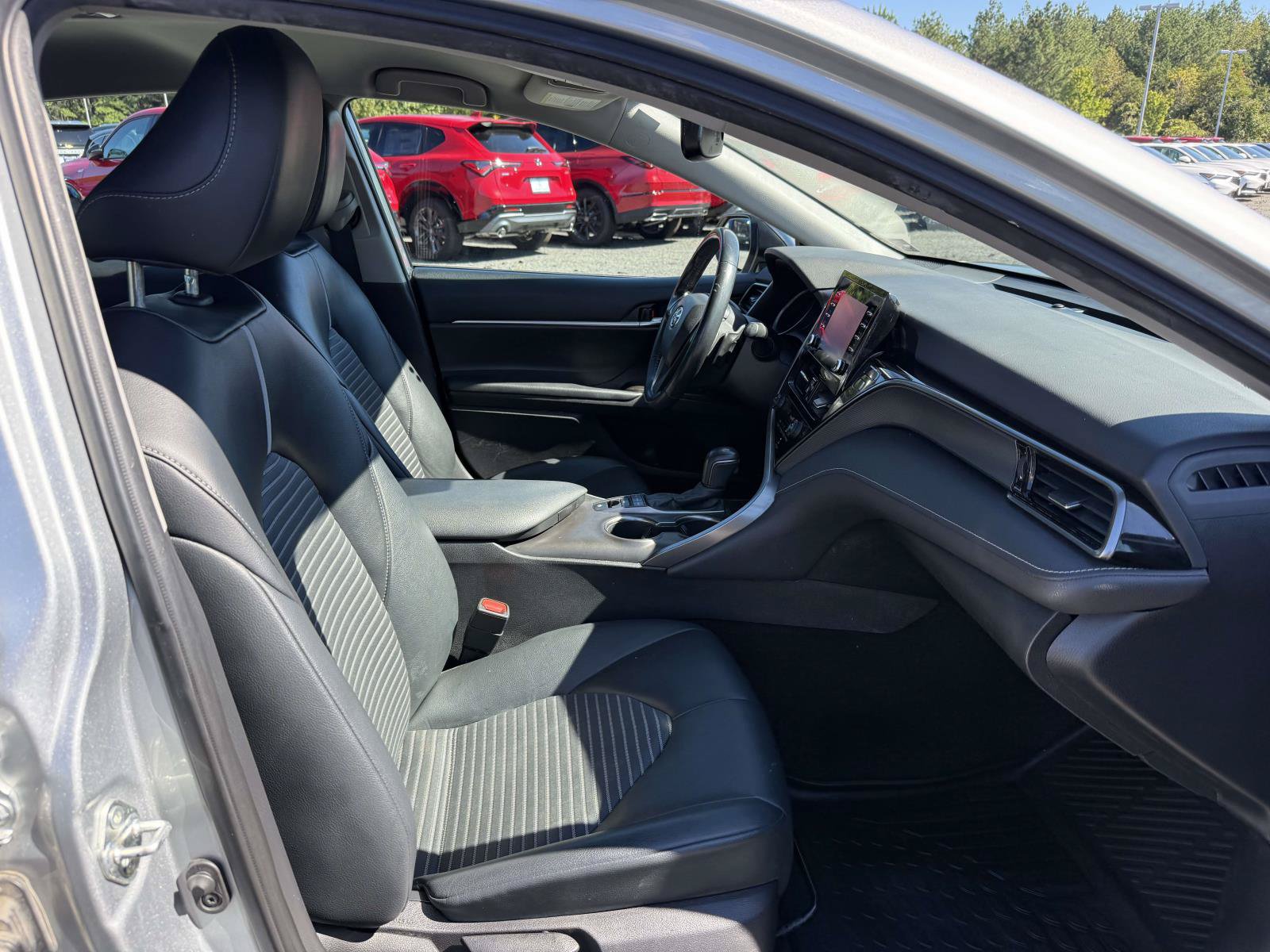 Used 2022 Toyota Camry SE w/ Convenience Package AWD/4WD image 16