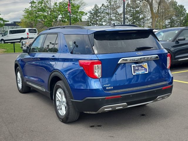 Used 2023 Ford Explorer XLT w/ Equipment Group 202A RWD image 3