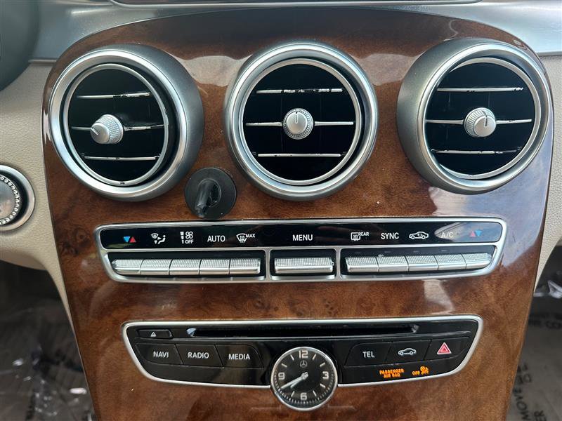 Used 2015 Mercedes-Benz C 300 4MATIC Sedan image 23