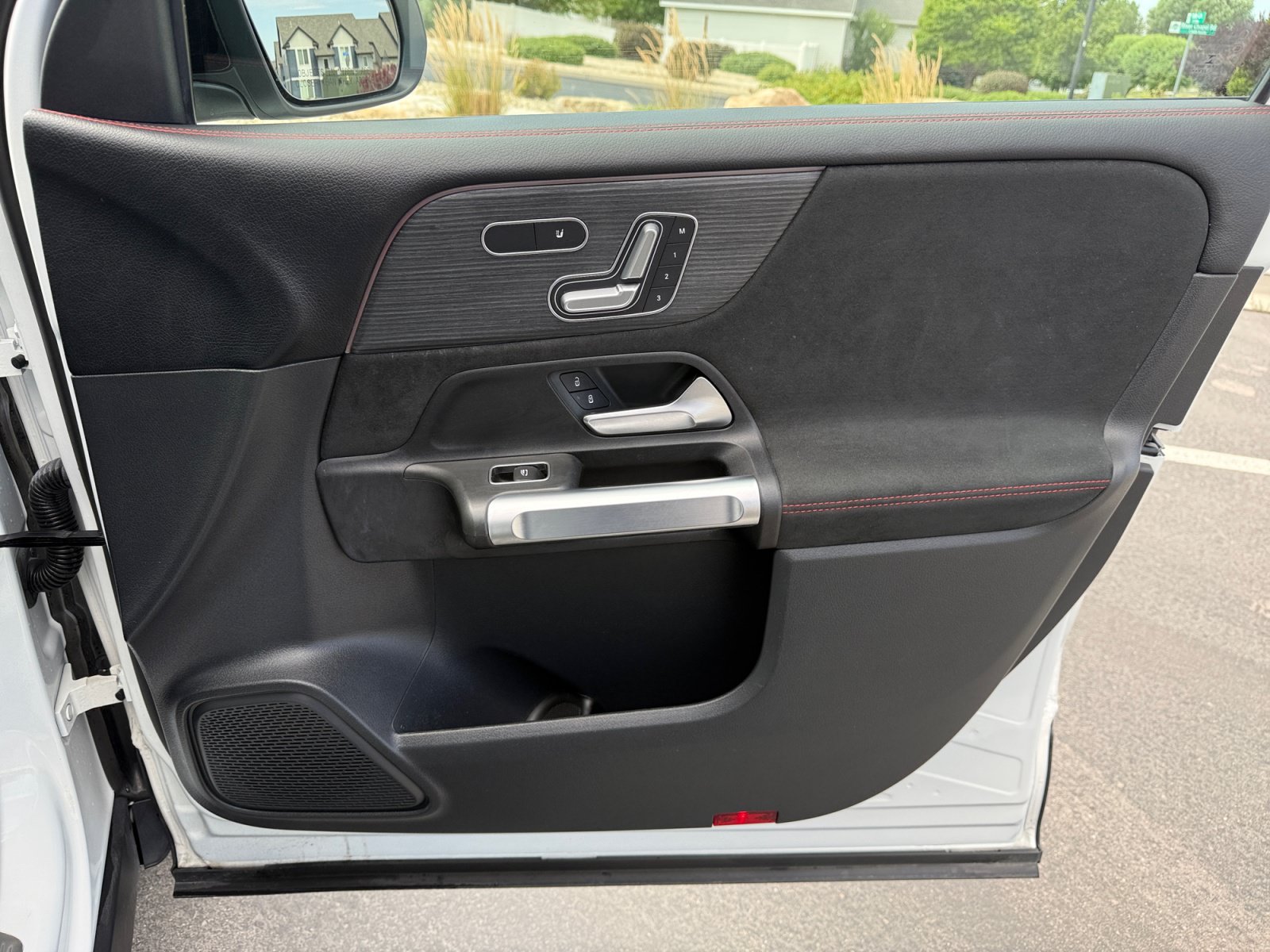 Certified 2023 Mercedes-Benz GLB 250 4MATIC image 16
