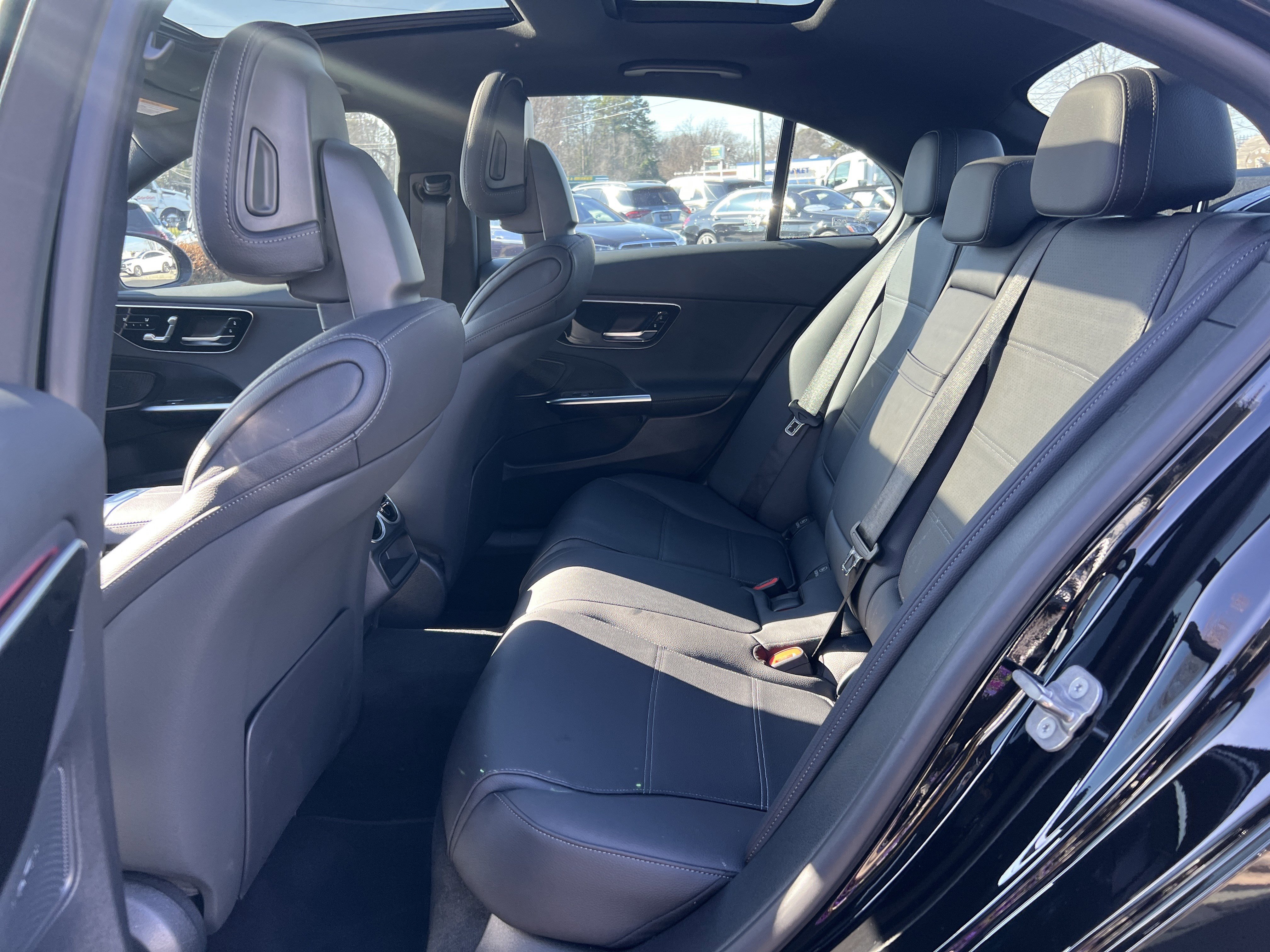 Certified 2025 Mercedes-Benz C 300 Sedan image 32