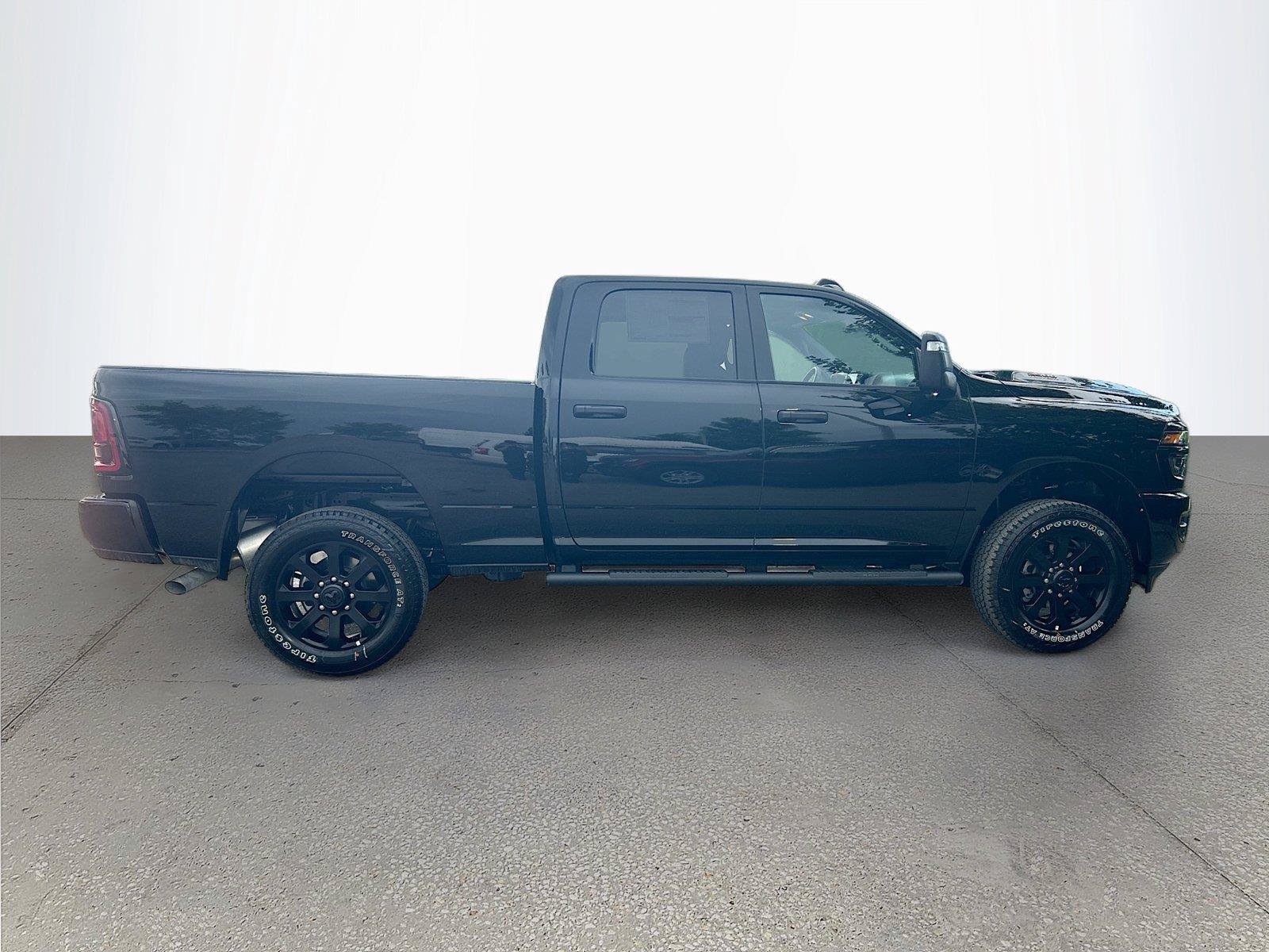 New 2026 RAM 2500 Tradesman AWD/4WD image 3