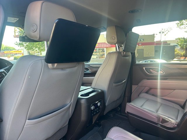 Used 2021 GMC Yukon XL SLT w/ Rear Media and Nav Package RWD image 18