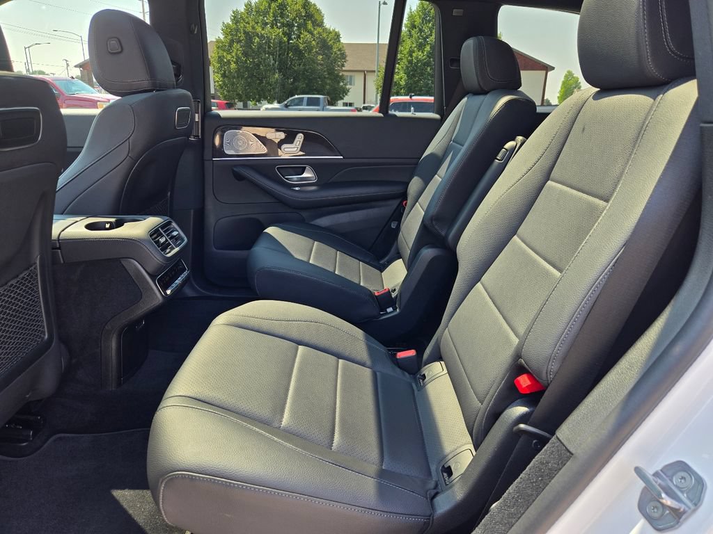 Used 2020 Mercedes-Benz GLS 450 4MATIC image 4