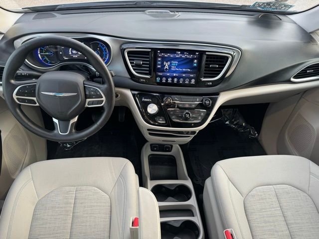 Used 2019 Chrysler Pacifica Touring Plus image 10