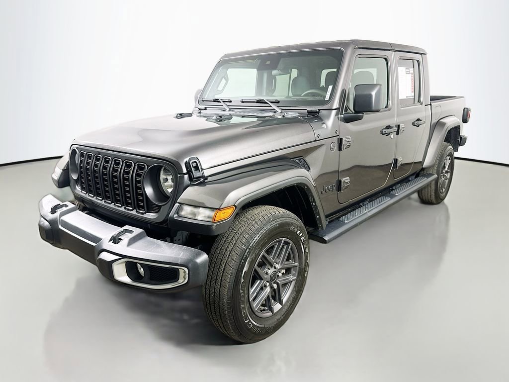 Used 2024 Jeep Gladiator Sport video 3