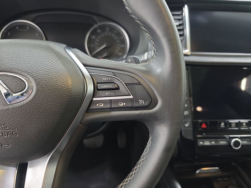 Used 2020 INFINITI QX50 Luxe w/ Cargo Package AWD/4WD image 18