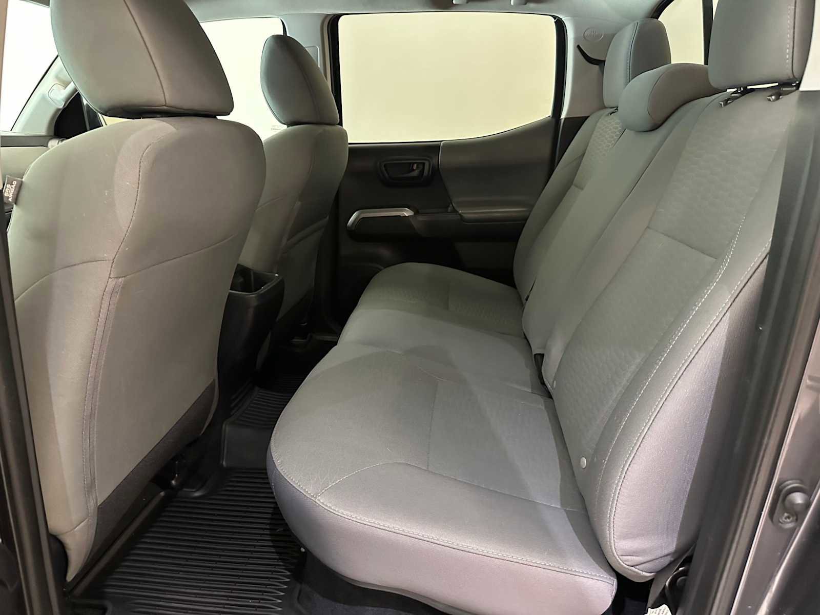 Used 2019 Toyota Tacoma SR5 RWD image 24