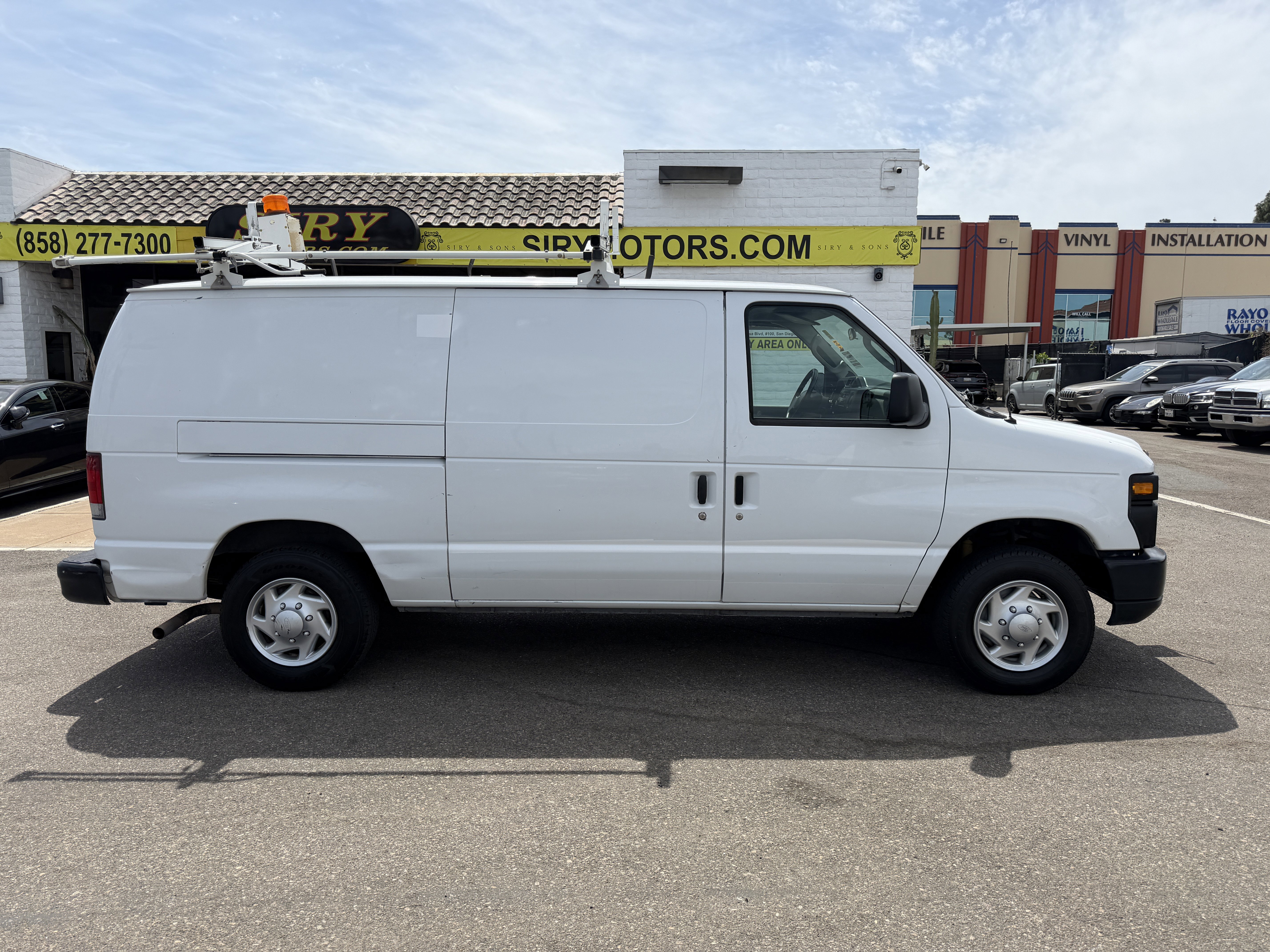 Used 2013 Ford E-150 and Econoline 150 w/ PWR Group RWD image 2