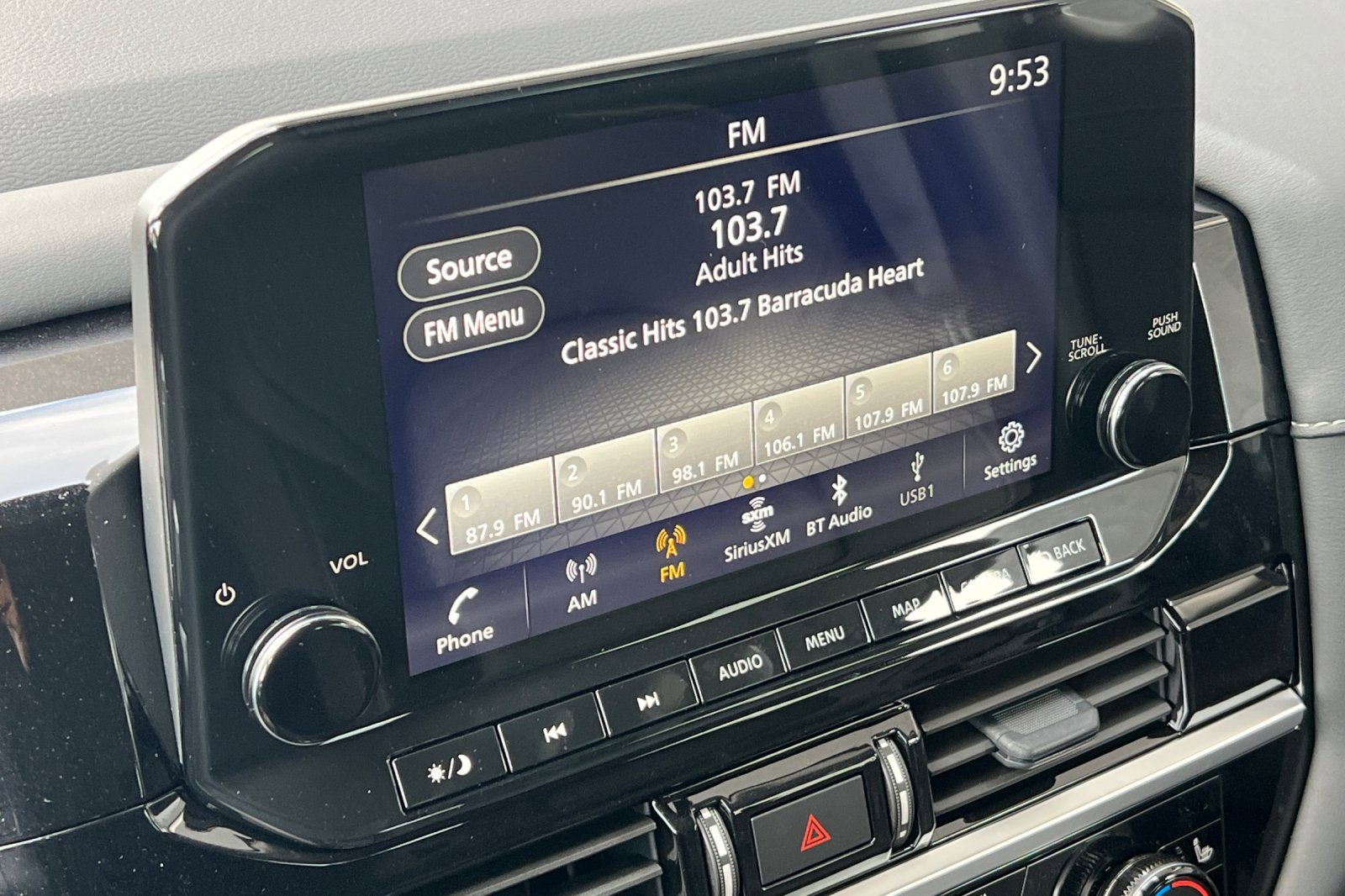 New 2025 Nissan Pathfinder SL w/ Lighting Package (N92) image 22