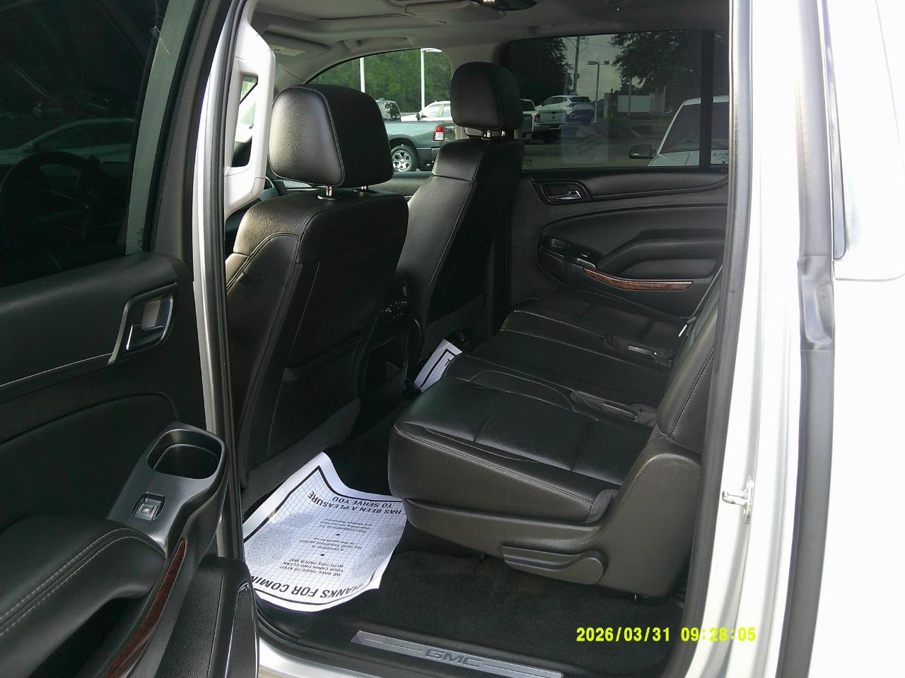 Used 2017 GMC Yukon XL SLT image 13