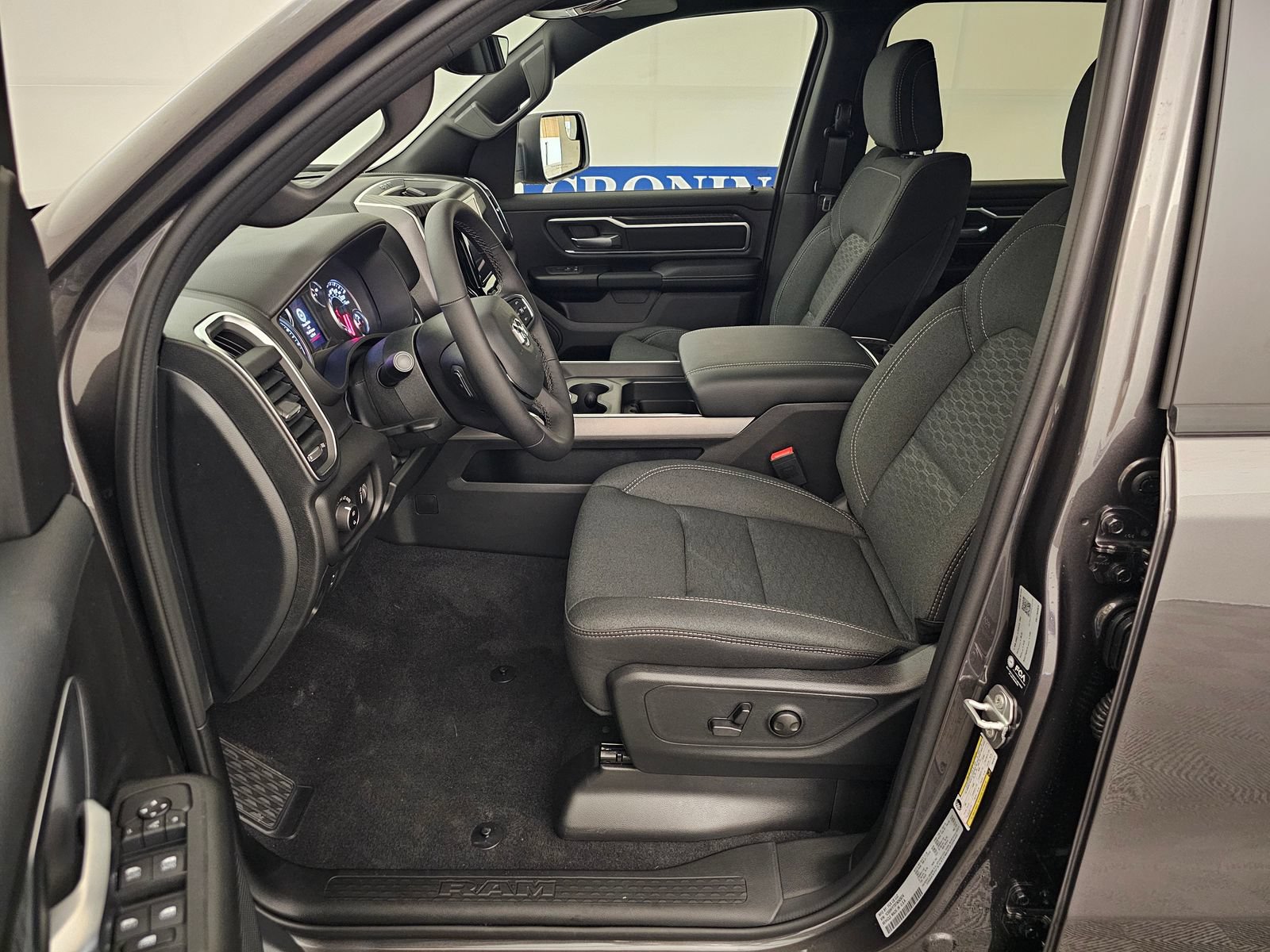 New 2026 RAM 1500 Big Horn AWD/4WD image 12