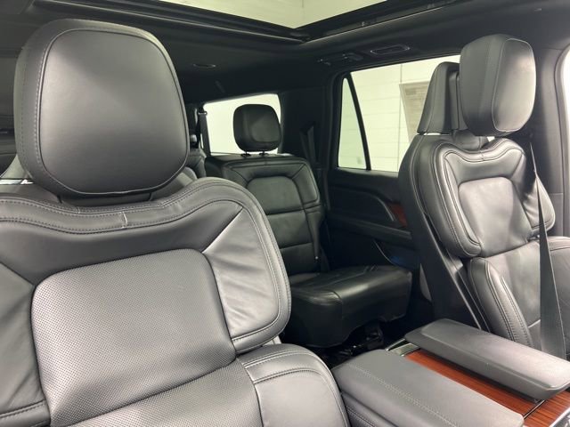 Used 2024 Lincoln Navigator L Reserve image 31