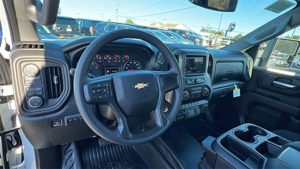 New 2026 Chevrolet Silverado 3500 W/T image 17