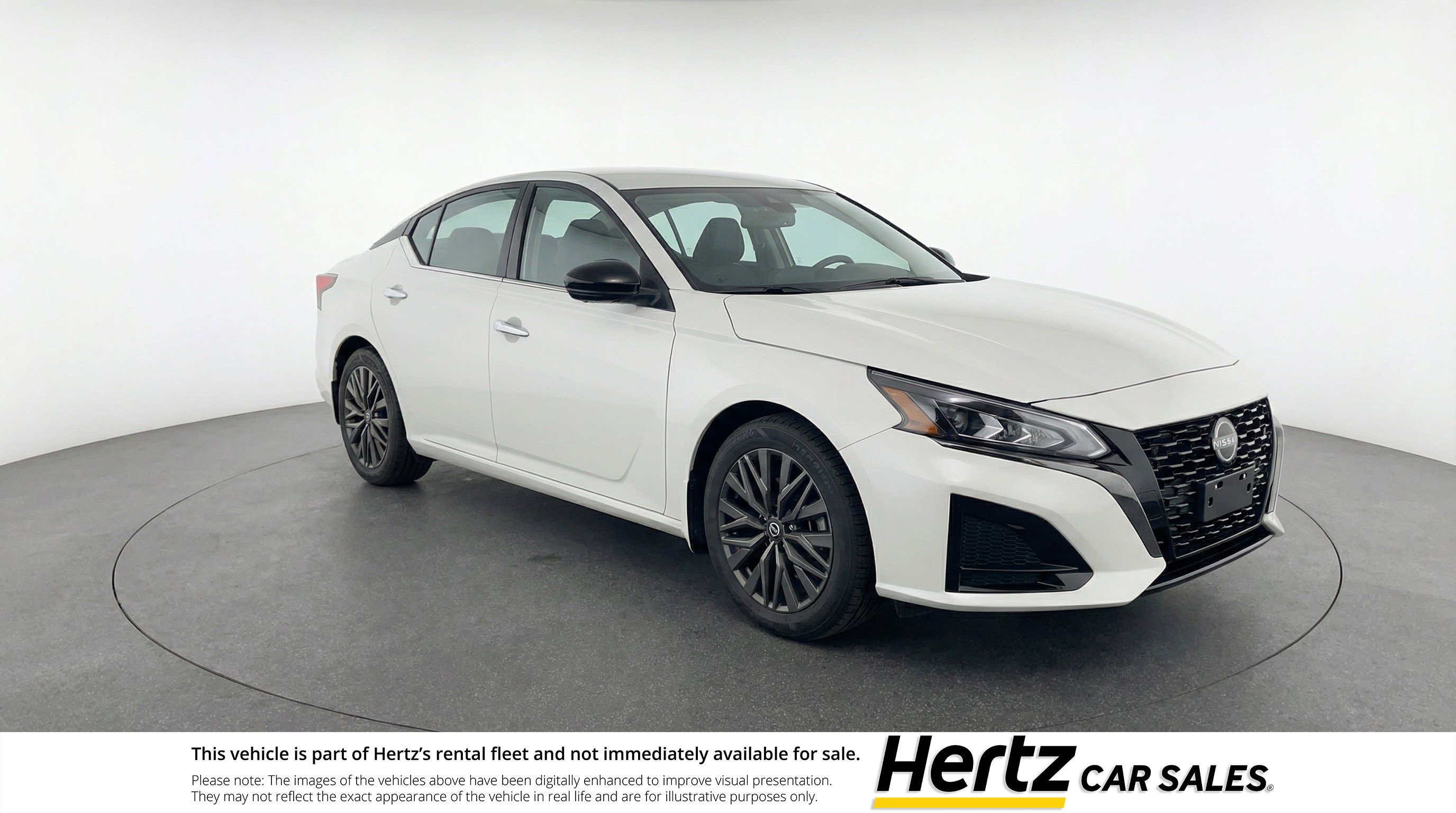 Used 2025 Nissan Altima 2.5 SV image 1