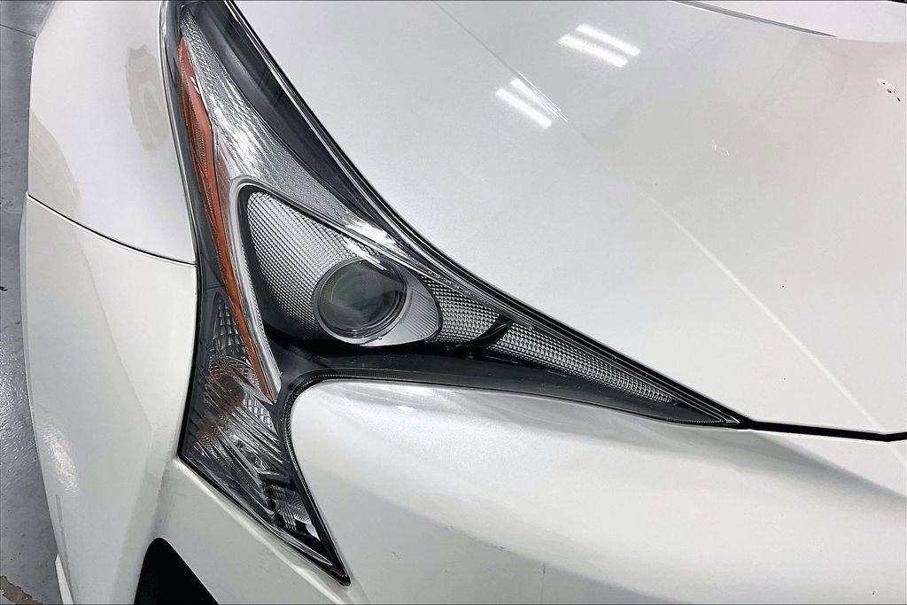 Used 2018 Toyota Prius One FWD image 37
