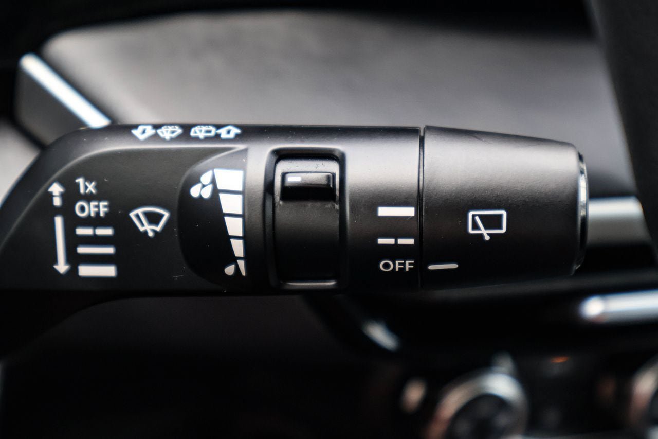 Used 2025 Nissan Kicks S FWD image 24