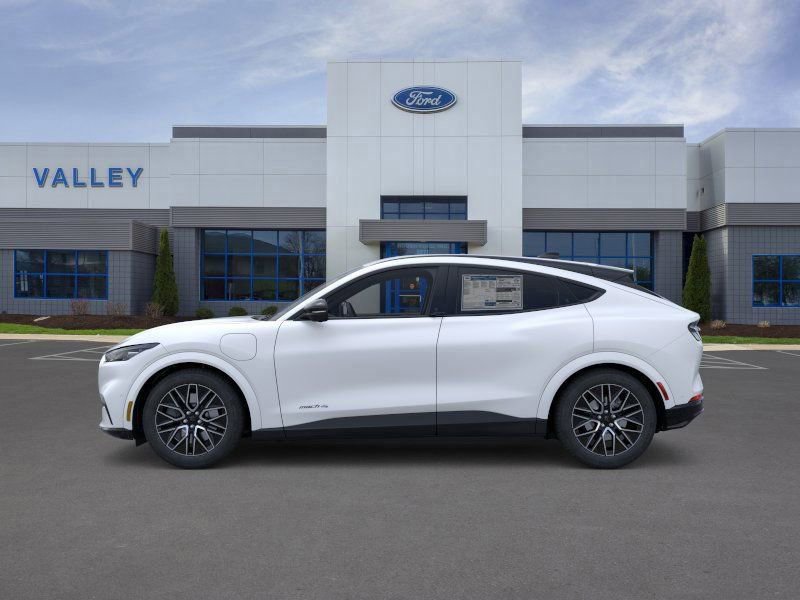 New 2025 Ford Mustang Mach-E Premium image 4