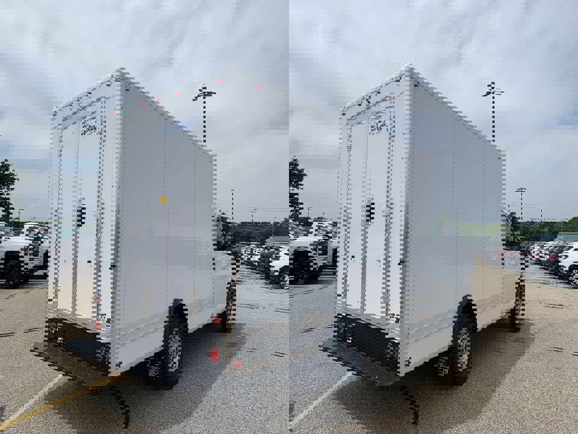 New 2025 GMC Savana 3500 1WT w/ Power Convenience Package image 48