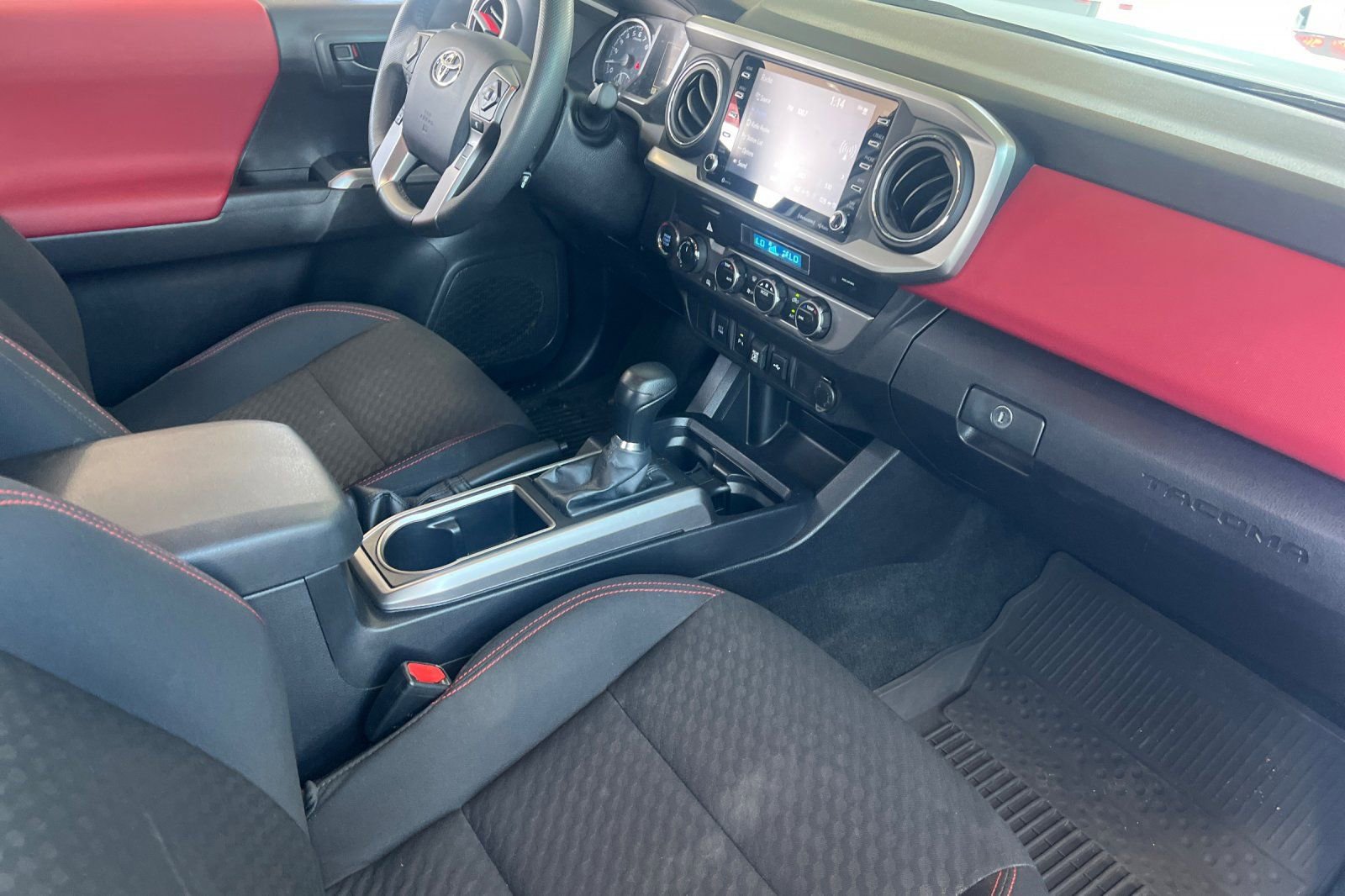 Certified 2023 Toyota Tacoma SR5 AWD/4WD image 12