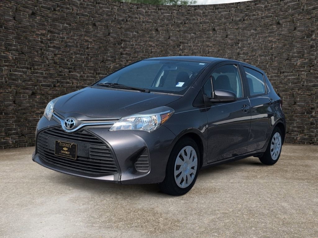 Used 2015 Toyota Yaris L image 6