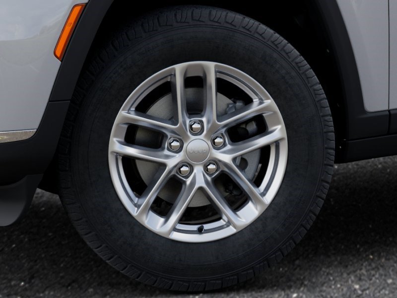New 2026 Jeep Grand Cherokee L Laredo image 8