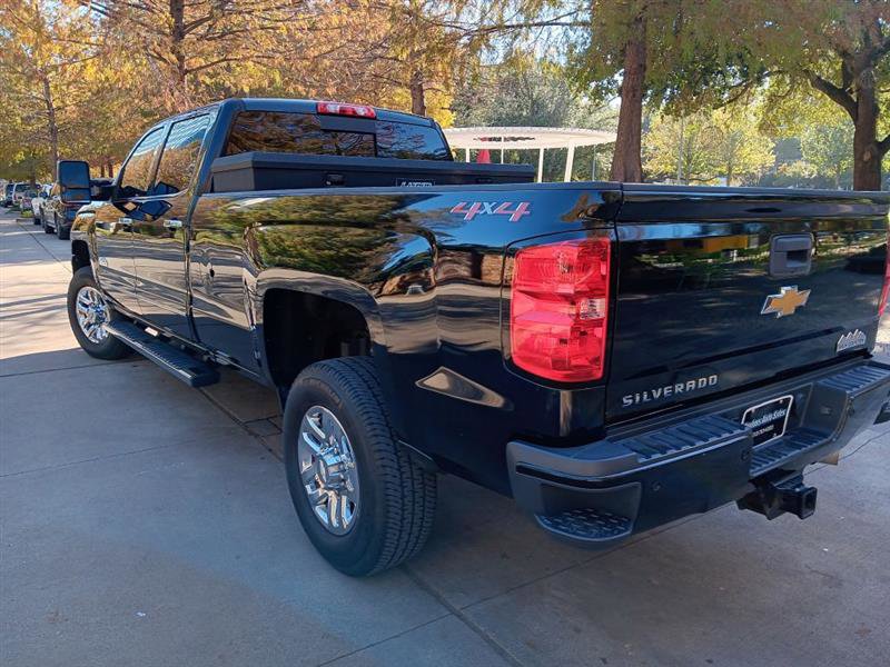 Used 2018 Chevrolet Silverado 3500 High Country w/ Duramax Plus Package image 3