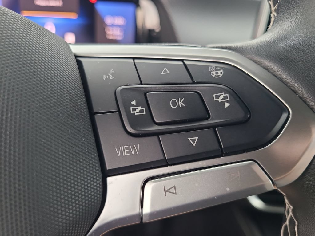 Used 2024 Volkswagen Atlas Cross Sport SEL AWD/4WD image 29