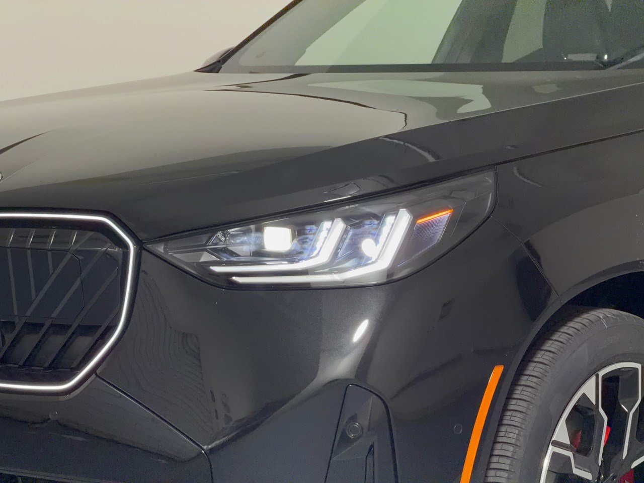 New 2027 BMW X1 xDrive28i AWD/4WD image 12