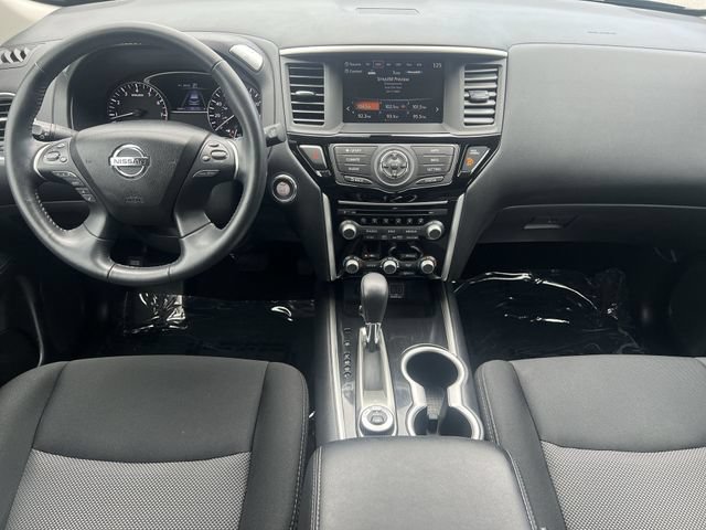 Used 2019 Nissan Pathfinder SV AWD/4WD image 18