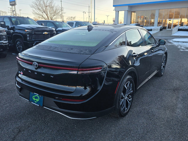 Used 2023 Toyota Crown XLE image 15