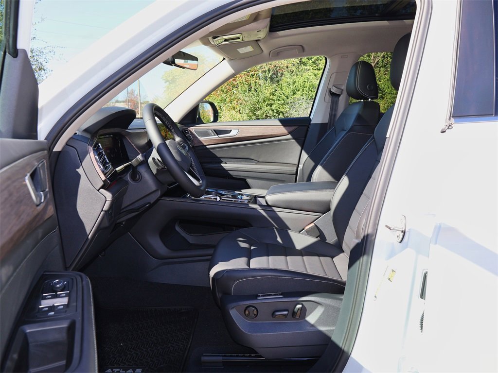 New 2026 Volkswagen Atlas SEL image 12