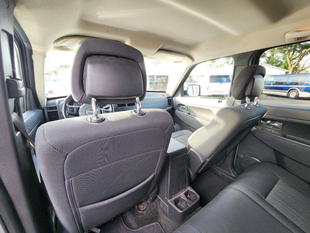 Used 2011 Jeep Liberty Sport AWD/4WD image 18