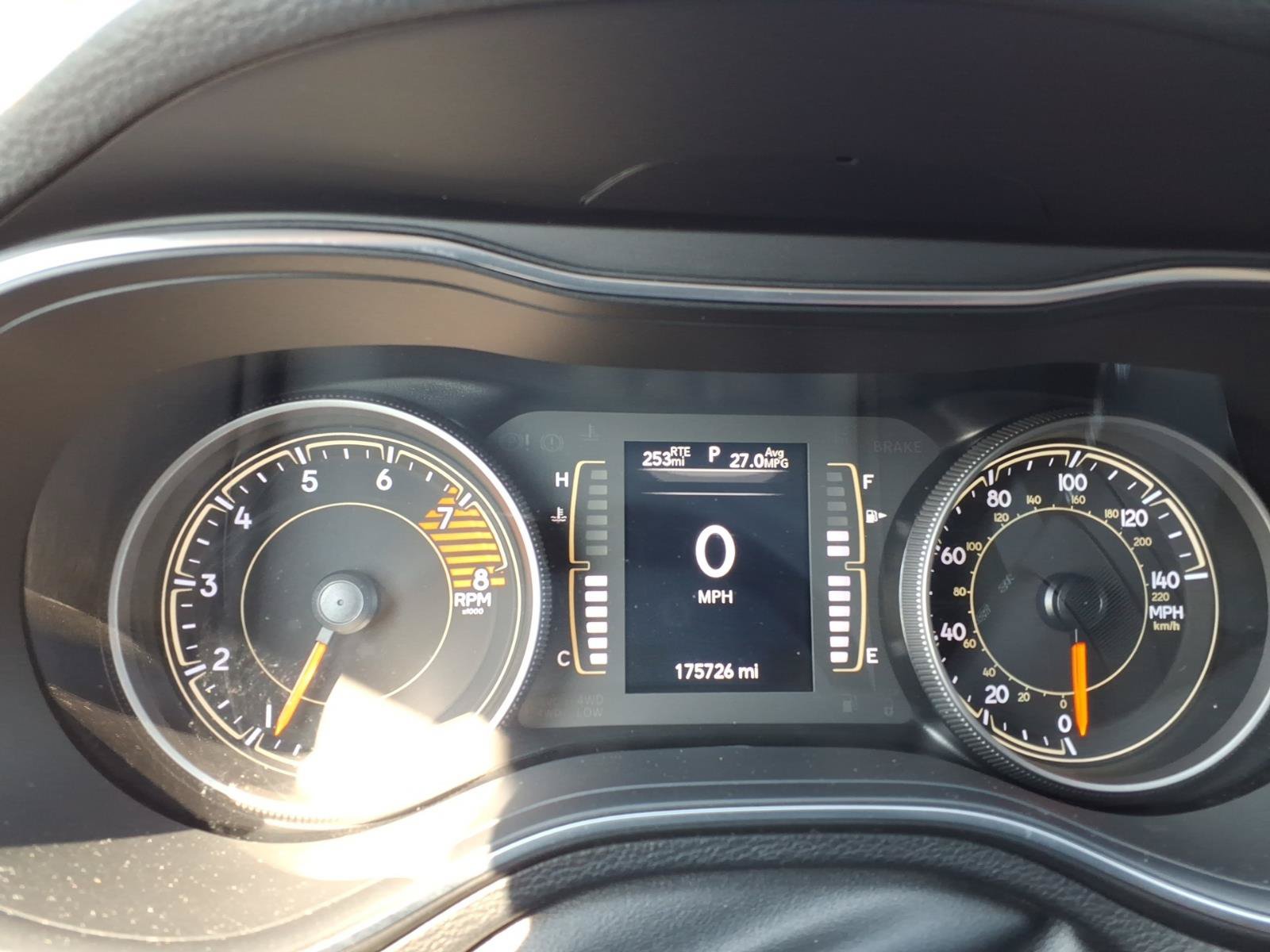 Used 2021 Jeep Cherokee Latitude Lux AWD/4WD image 22