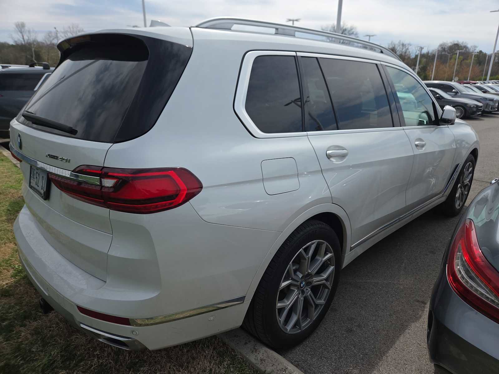 Used 2020 BMW X7 xDrive40i w/ Premium Package image 4