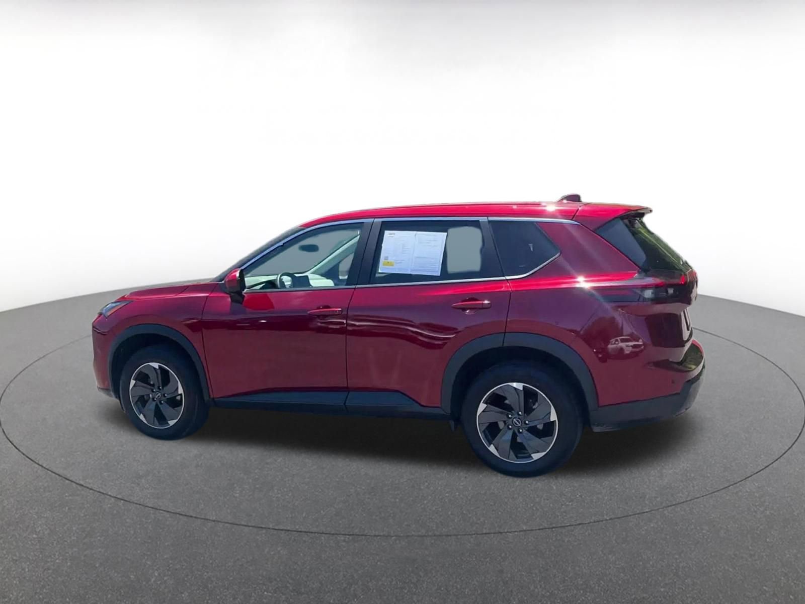 Used 2025 Nissan Rogue SV AWD/4WD image 10