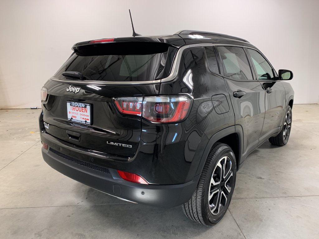 Used 2023 Jeep Compass Limited AWD/4WD image 8