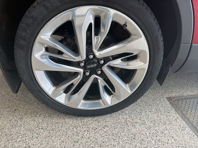 Used 2018 Lincoln MKX Reserve w/ Driver Assistance Package AWD/4WD image 6