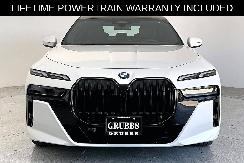 Used 2026 BMW 740i RWD image 4
