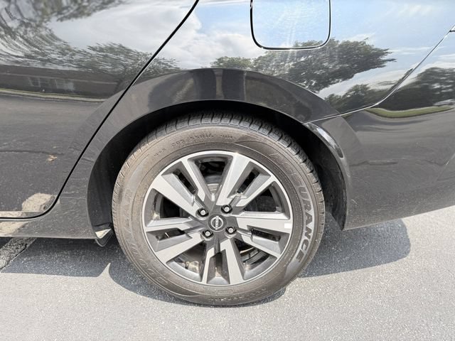 Used 2024 Nissan Versa SV FWD image 35