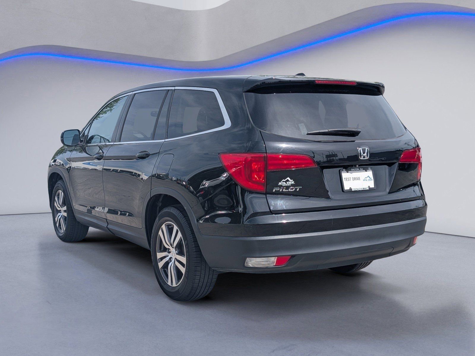 Used 2017 Honda Pilot EX-L image 3