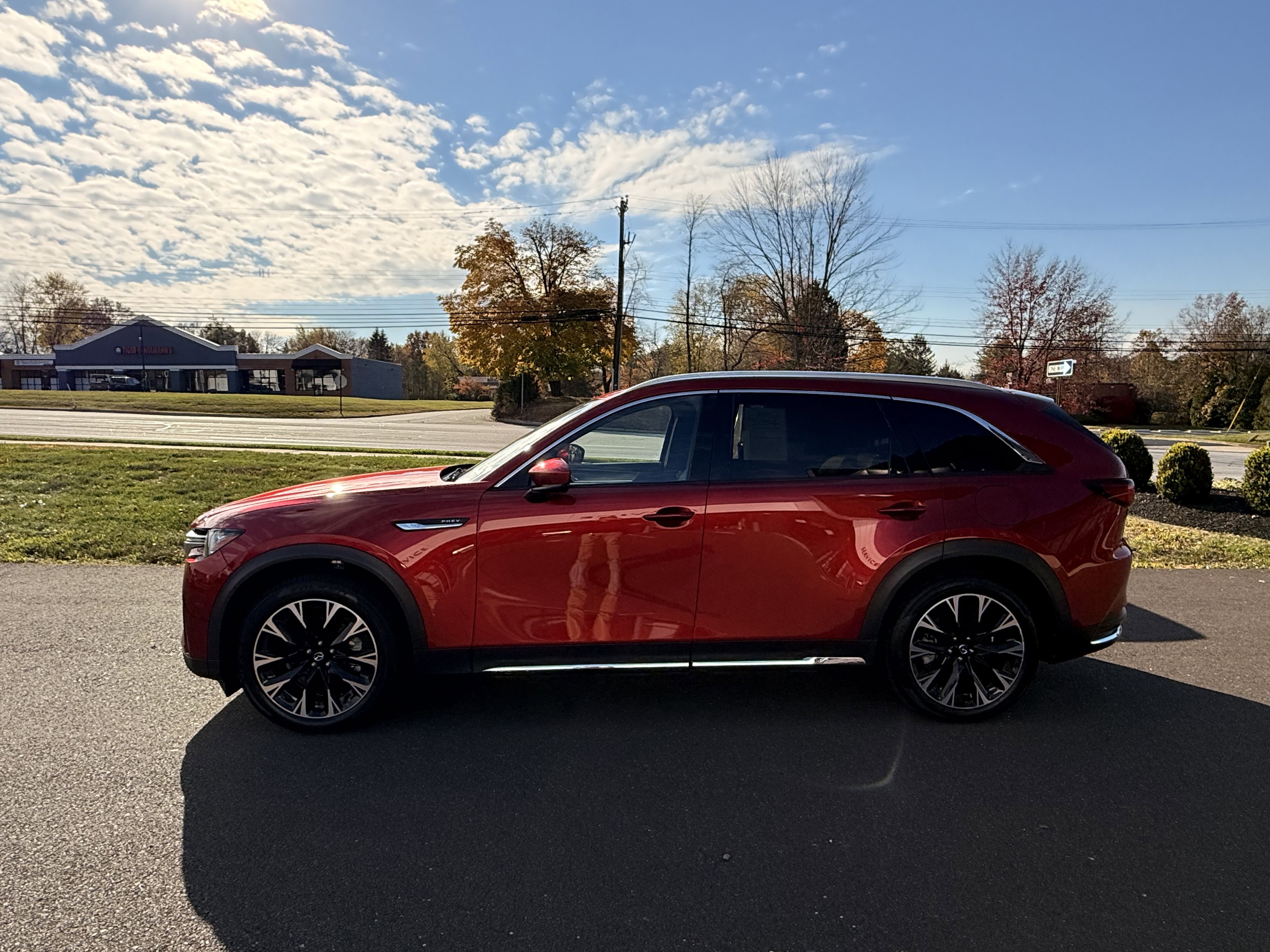 Certified 2024 MAZDA CX-90 Plug-In Hybrid w/ Premium Plus image 12