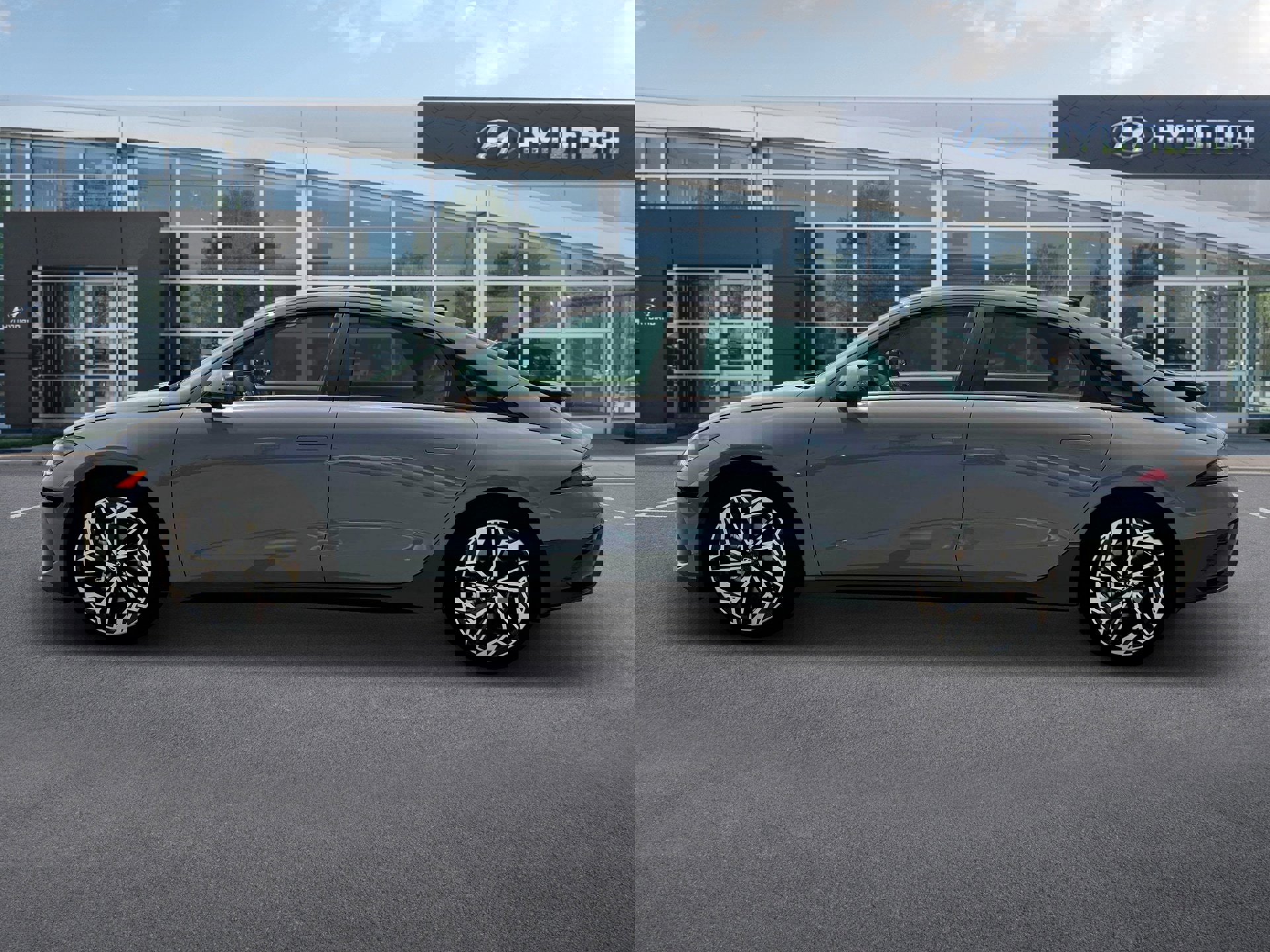 New 2025 Hyundai Ioniq 6 SEL image 3