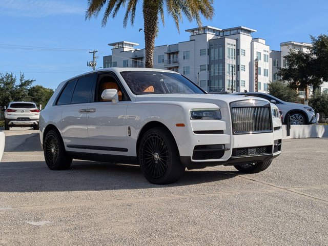 Used 2022 Rolls-Royce Cullinan Black Badge AWD/4WD image 3