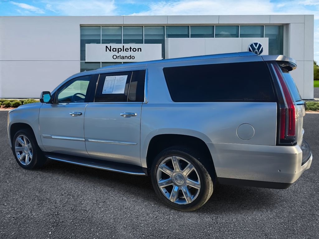 Used 2019 Cadillac Escalade ESV Luxury image 7